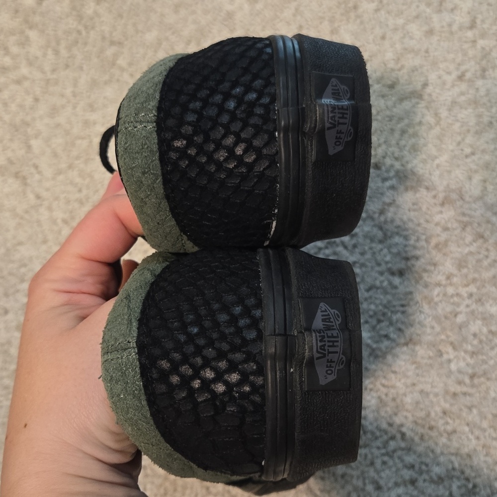 Vans‎ X Harry Potter Slytherin Snake Sneakers - Picture 2 of 7